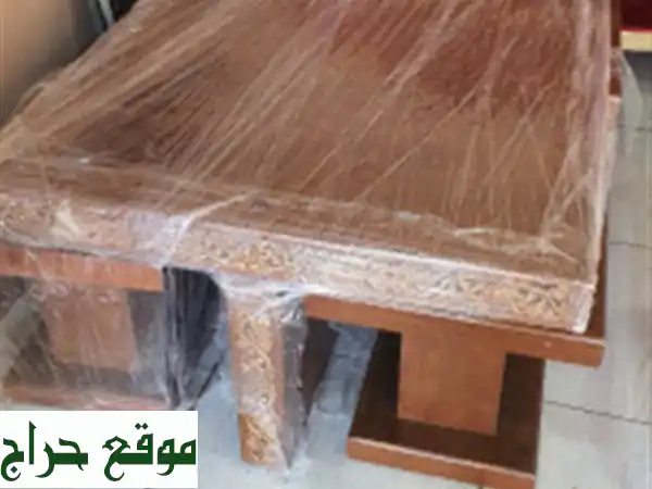 Table basse mauresque syrienne avec 4 tabourets encastrables
