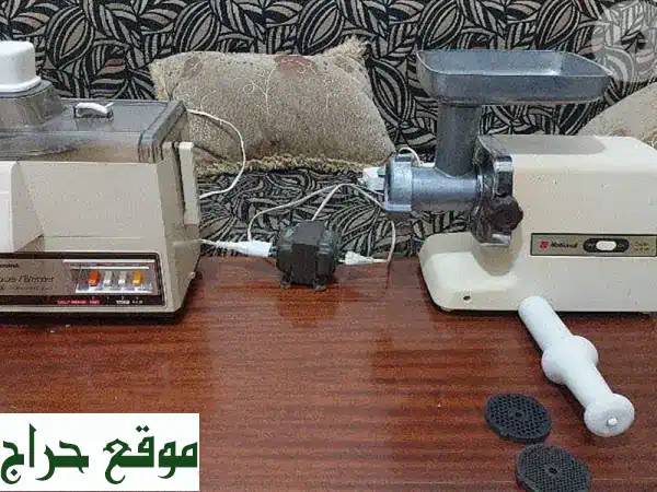 ٢ أجهزة كهربائية . مكنة لفرم اللحمة حجم ١٢   مع...