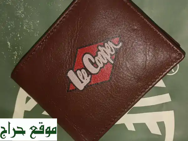 محفظة جلد طبيعي رجالي أنيقة: لمسة فخامة بسعر 69 ر.س...