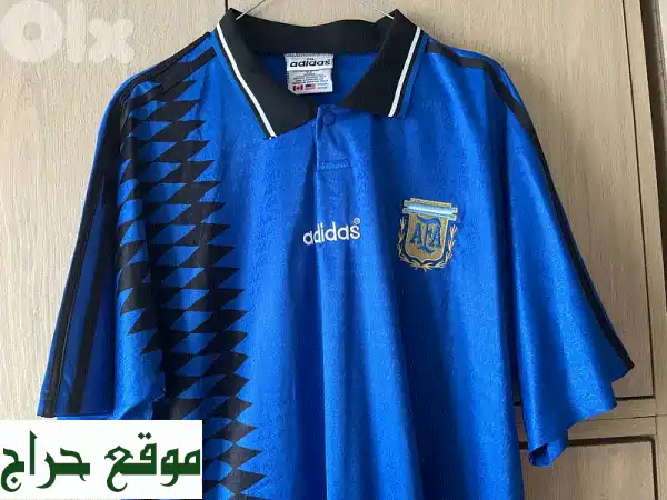 قميص الأرجنتين كأس العالم 1994 الثالث | أديداس XXL | استرجع مجد كرة القدم بـ $30!