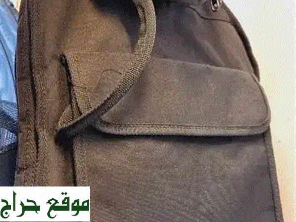 فرصة لعشاق الجيتار! حقيبة جيتار كهربائي مستعملة ممتازة بـ 4 د.ب - القضيبية