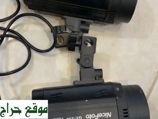فرصة للمصورين: فلاشات استوديو احترافية (Falcon Eyes 300W...