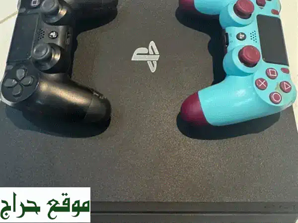  بلايستيشن ٤ برو بحالة ممتازة - كالجديد!  🎮