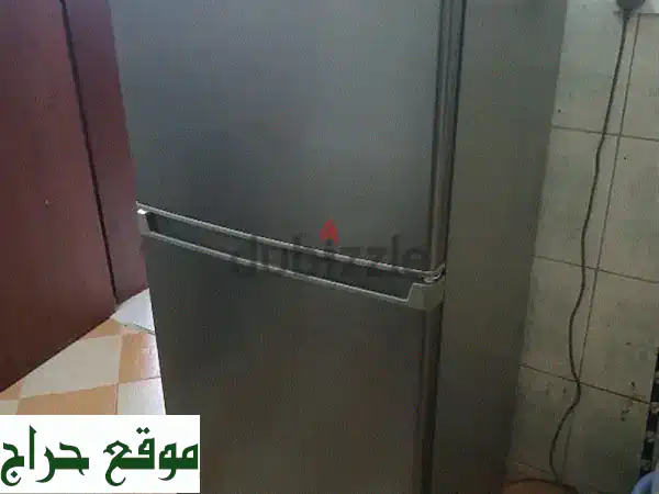 ثلاجة شارب بابين - جديدة كليا! (سنة استخدام فقط)