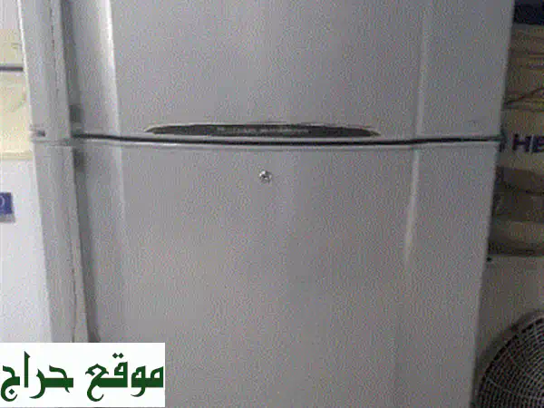 ثلاجة شارب بابين - جديدة كليا! (سنة استخدام فقط)