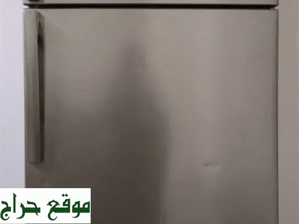 للبيع ثلاجة سامسونج 500 لتر فيها ضمان سنة من أي عطل مستعمله ثلاث شهور فقط السعر 40 ريال شامل التوصيل
