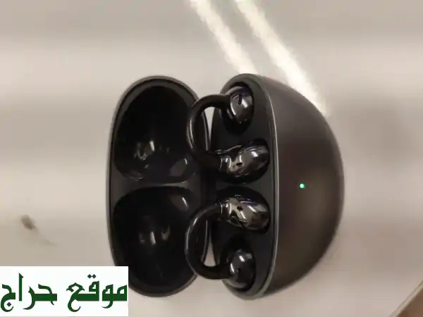 سماعة هواوي بحالة ممتازة احدي السماعات بها ضعف...
