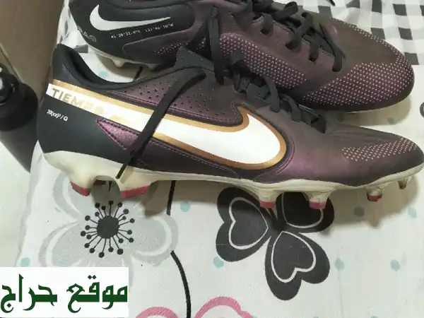 حذاء نايك تامبو الخفيف كـالريشة!  مقاس 44 - تمرين واحد فقط! 👟