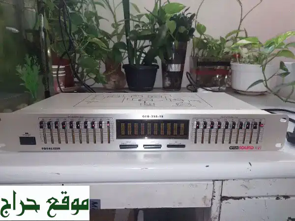 معادل الصوت GEM SOUND: تحكم مثالي في الصوت مع إضاءة LED أنيقة