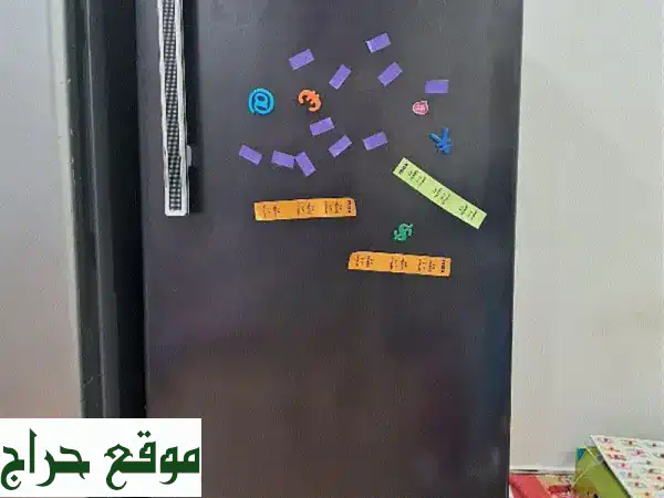 ثلاجة بحالة ممتازة - كالجديدة! (فرصة لا تُفوّت)