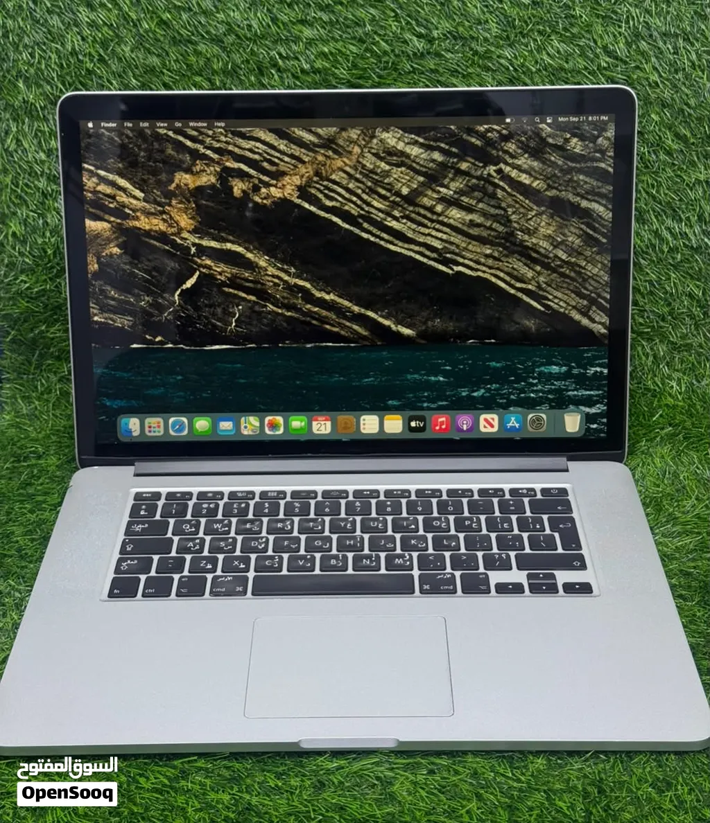 MacBook Pro A1398 core i7 Processor 16gb Ram MacOs venture
