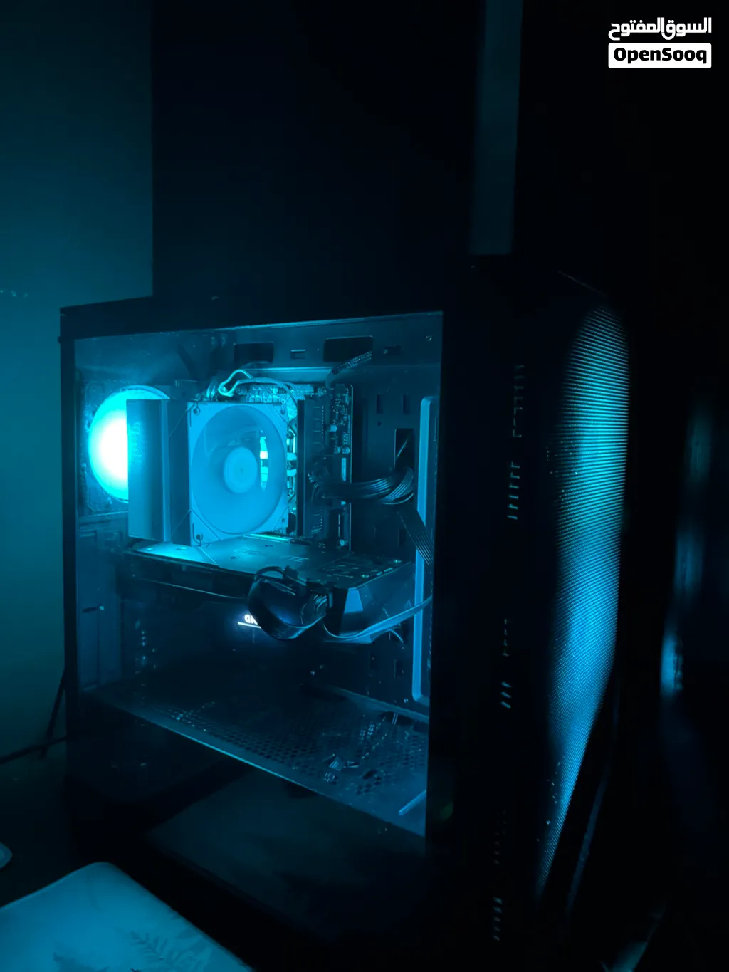 Gaming pc + gaming monitor