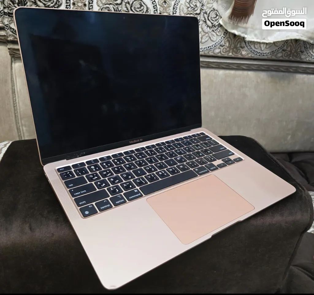 Apple MacBook Air عرطة شاشته خربانه تشتي تبديل بسعر حلاوه... الجهاز إصدار 2020