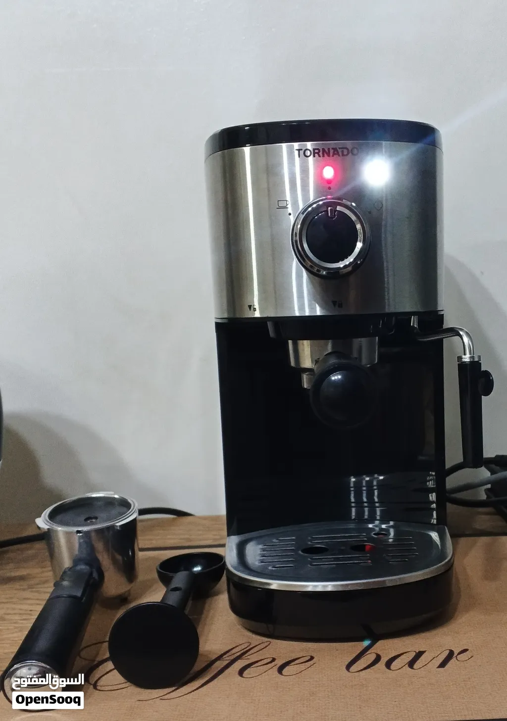 ماكينه اسبريسو توريندو كسر زيرو  استعمال 3 شهور خفيف جداا (حاله فوق الممتازه) Tornado Coffee Machine