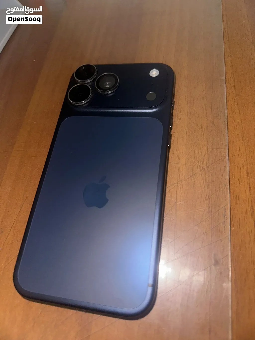iPhone 17 pro max 256 100% battery