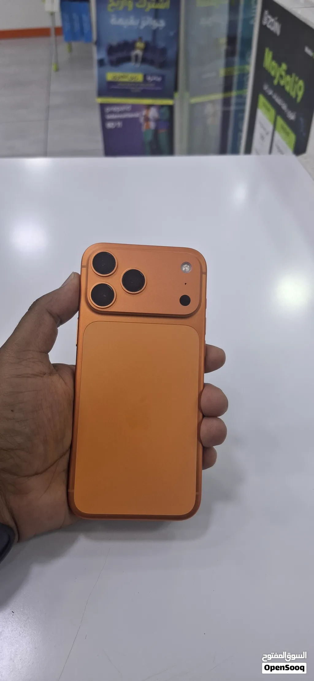 iPhone 17 Pro Max 256 GB 93%battery