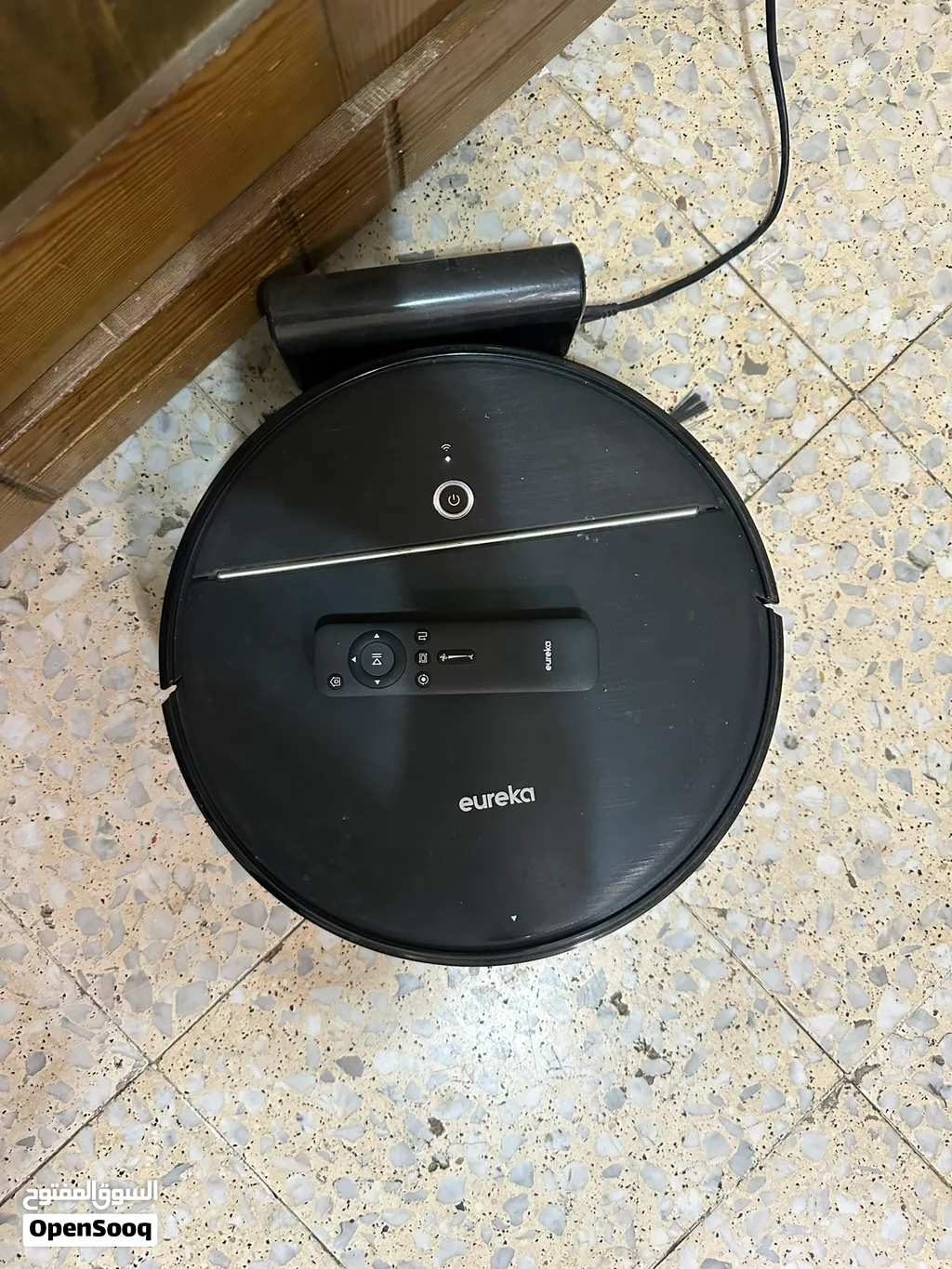 مكنسة ذكية يوريكا