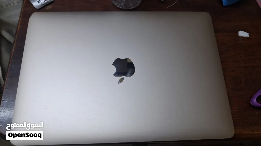 MAC book use