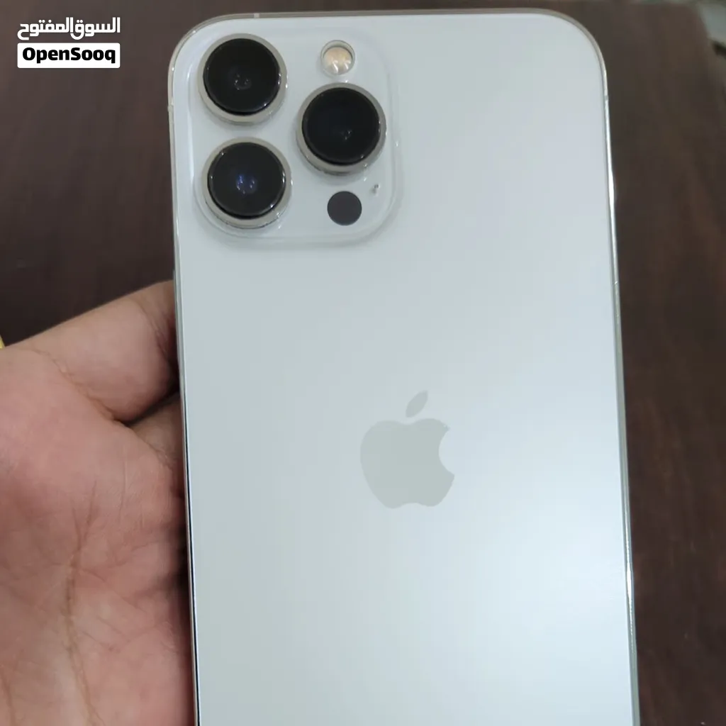 عرطة آيفون 13 برو ماكس رسمي