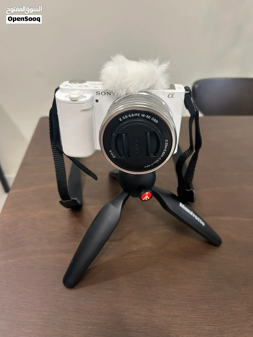 كاميرا سوني Sony ZV-E10L  – اللون الأبيض