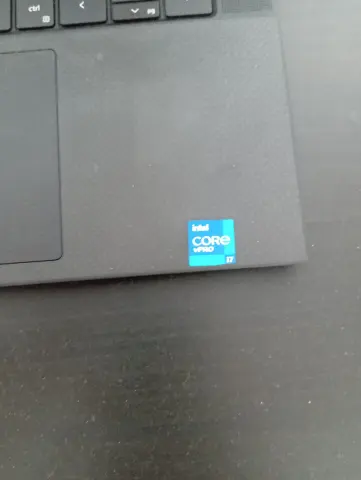 لابتوب من dell أبيع لأنني بحاجة لمبلغ معين ضروري 5