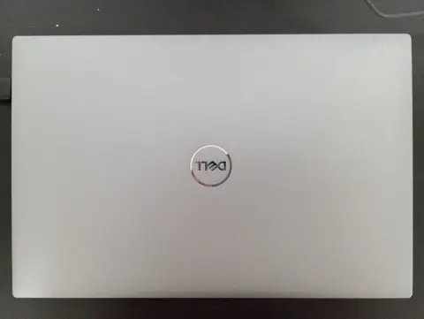 لابتوب من dell أبيع لأنني بحاجة لمبلغ معين ضروري 3