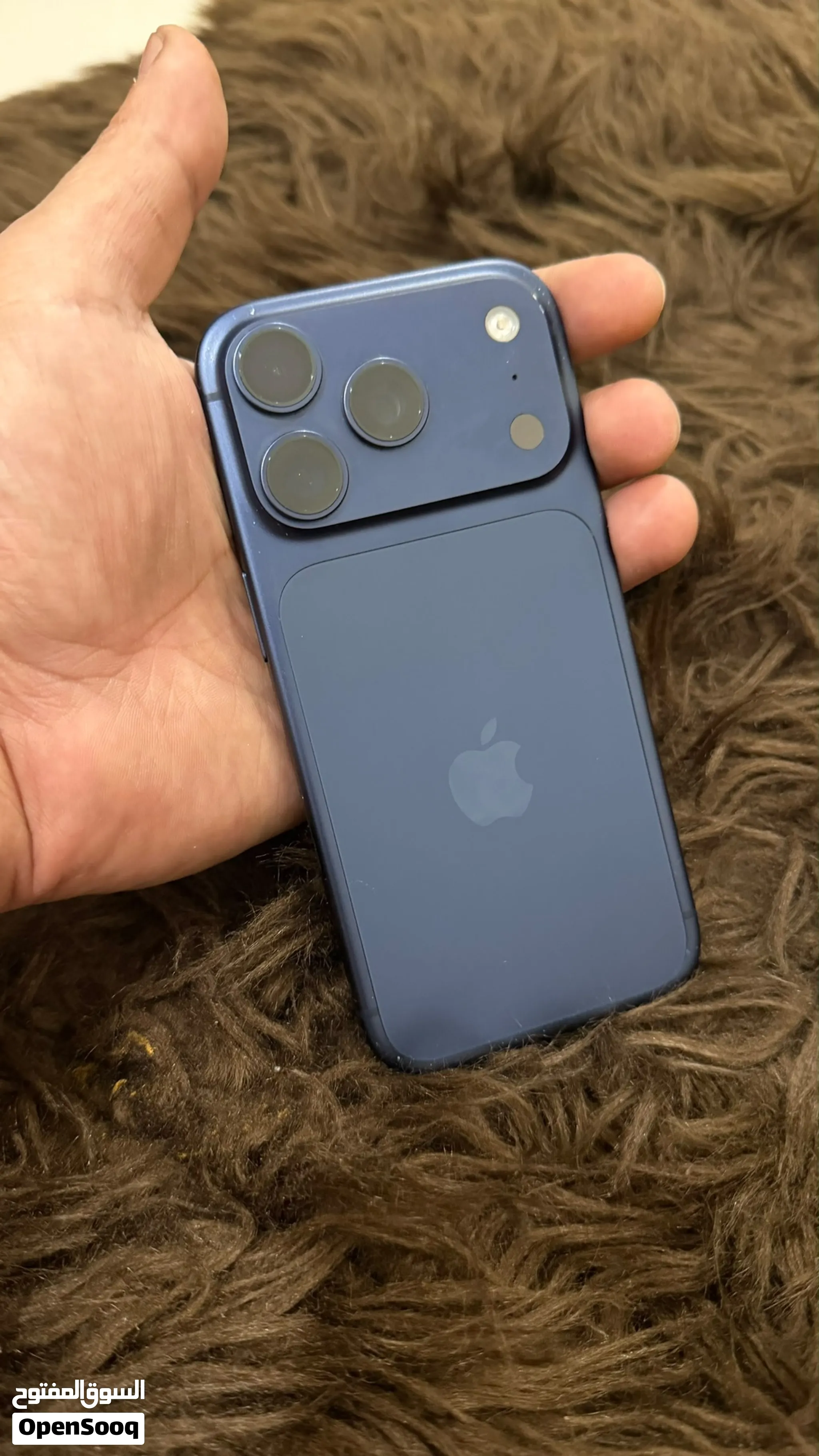 iPhone 17 pro 256 under warranty like new