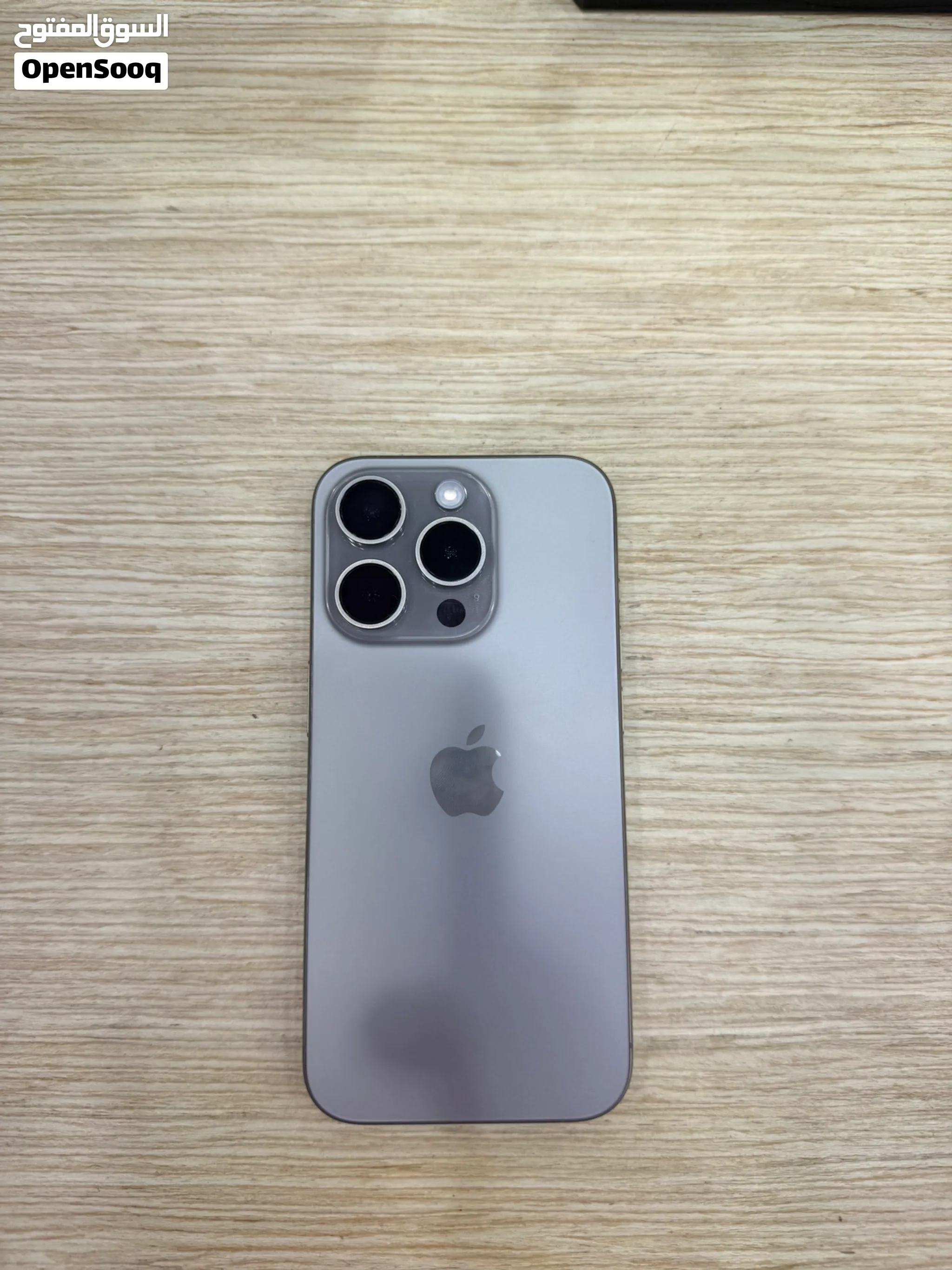 ايفون 15برو 256GB بطاريه100% 39شحنه