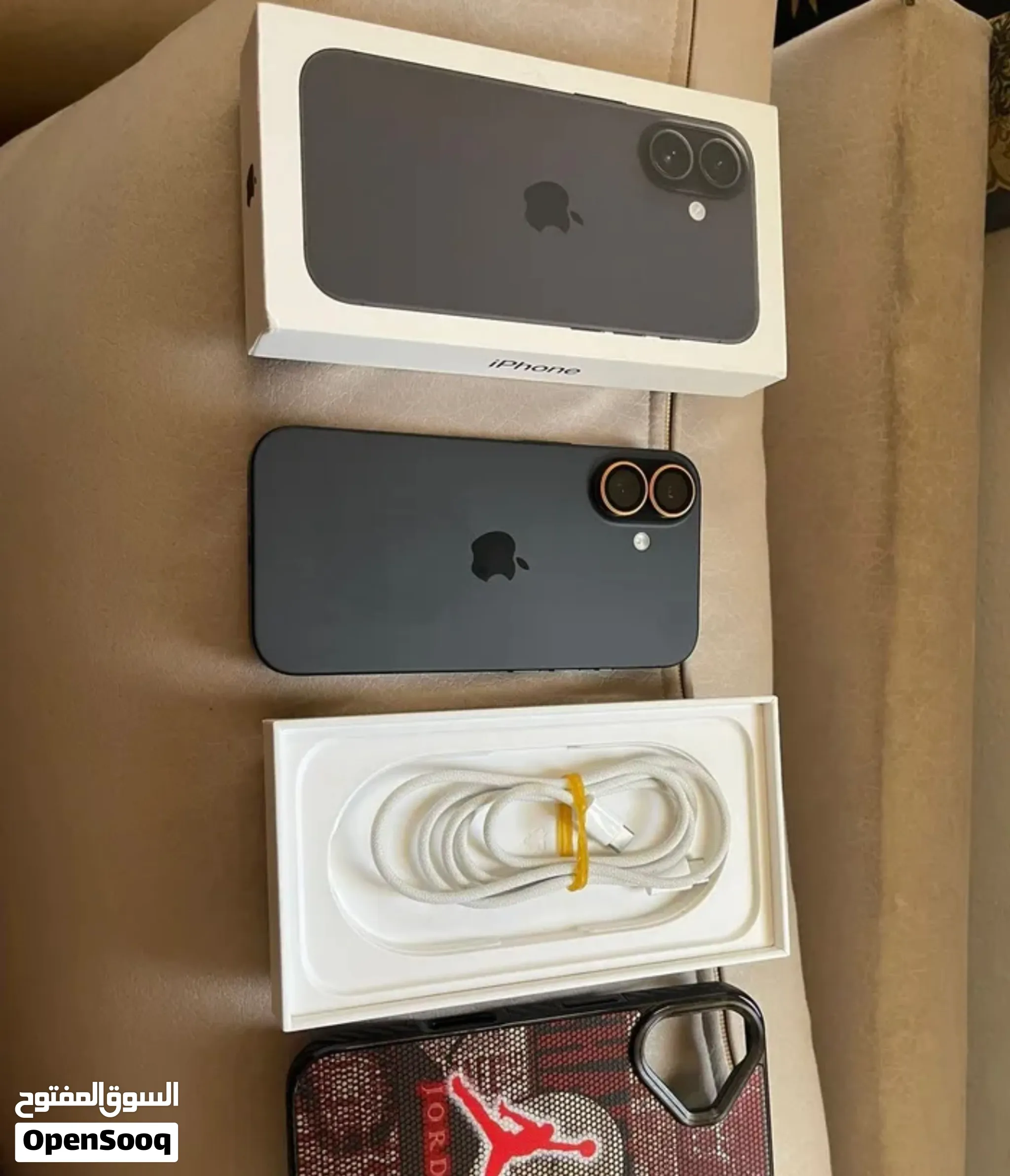 آيفون 16 مستعمل أسود 256 جيجابايت تواصل واتساب