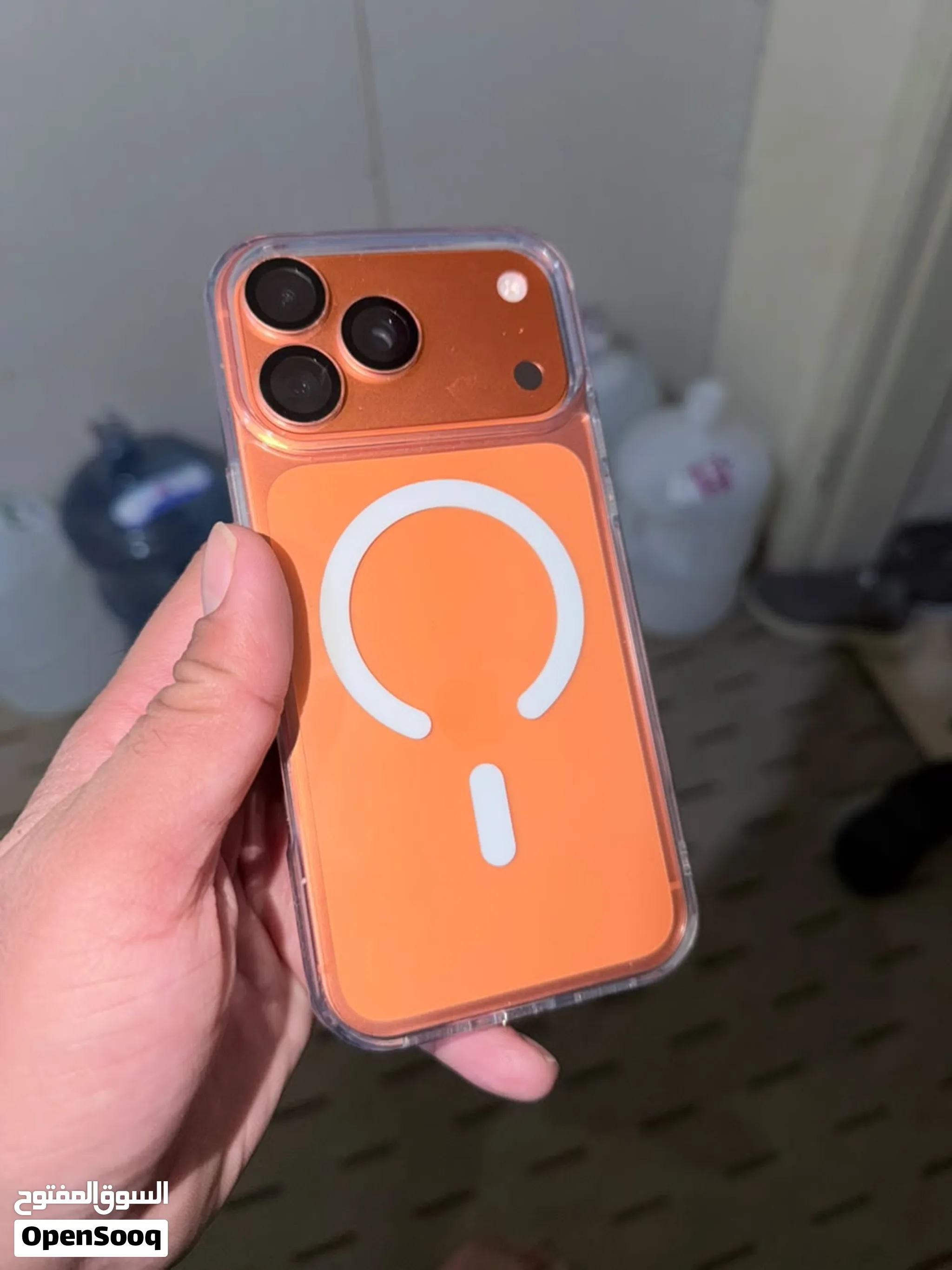 iPhone 17 Pro 256GB Cosmic Orange 1 Month Old 100% Battery Full Box & Charger