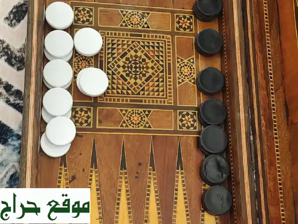 تحفة فنية استثنائية: طاولة زهر موزاييك سوري أصيل - فخامة يدوية لأهل الذوق في أبو ظبي 3