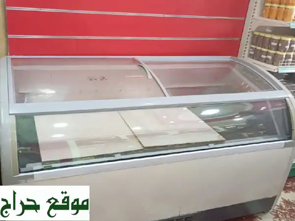 للبيع ثلاجة عرض بحالة ممتازة بسعر 110 دينار بحريني 2