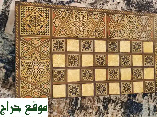 تحفة فنية استثنائية: طاولة زهر موزاييك سوري أصيل - فخامة يدوية لأهل الذوق في أبو ظبي