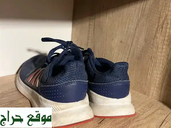 حذاء رجالي أنيق ومريح بحالة ممتازة – بسعر 7$ فقط! | لا تفوت الفرصة 4