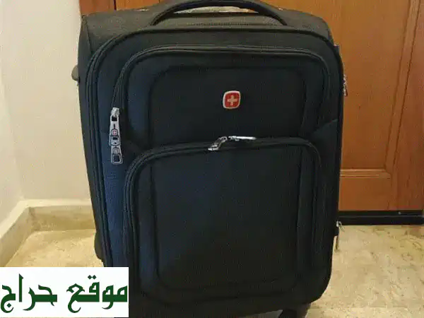 عرض SwissGear Carry-on: خصم 50% هائل! (90$ فقط بدلًا من 180$) - توصيل بنفس اليوم!