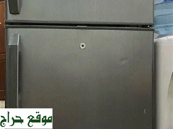 ثلاجة للبيع: كفاءة تبريد فائقة وحالة ممتازة – جدد مطبخك بذكاء!