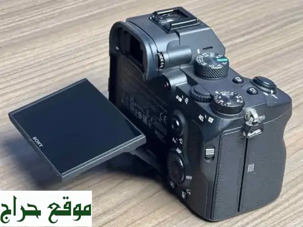 فرصة ذهبية: كاميرا Sony A7 III شبه جديدة للبيع بدبي | غالق 13K | لا خدوش