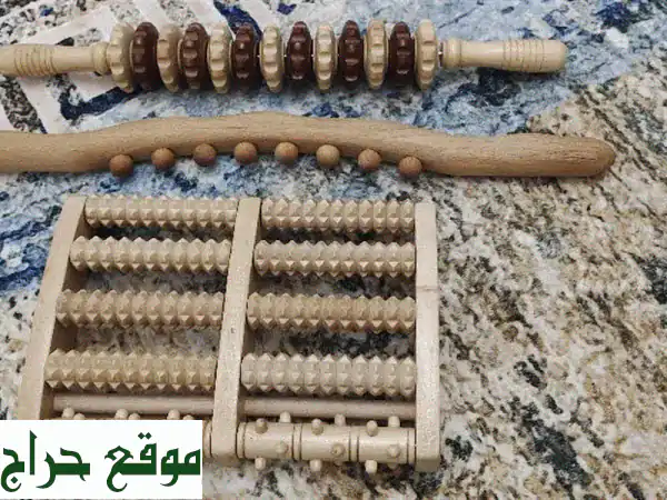 مدلك القدم الخشبي الطبيعي: راحة فورية من آلام القدم والتوتر!