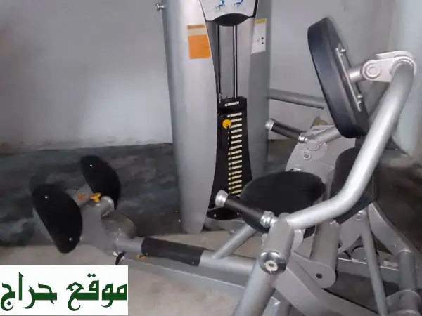 رافعة ظهر منخفضة مستعملة، بحالة جيدة وبسعر معقول 2