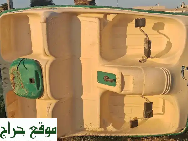 بيع عدد 5 بوت بحر حالة جيده لمن يهتم تفاصيل الاتصال على الرقم المعلن داخل الباهية أبوظبي