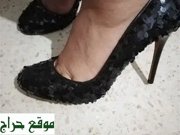 تألقي بفخامة: حذاء سهرة أسود ترتر (Payette) مقاس 39 - مستعمل مرة واحدة بحالة ممتازة!