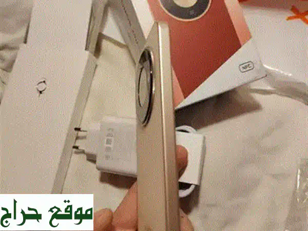 فرصة لا تعوض: ايفون 11 برو ماكس 256 جيجا فضي كالجديد | صحة بطارية 87% - جاهز للاستخدام! 2