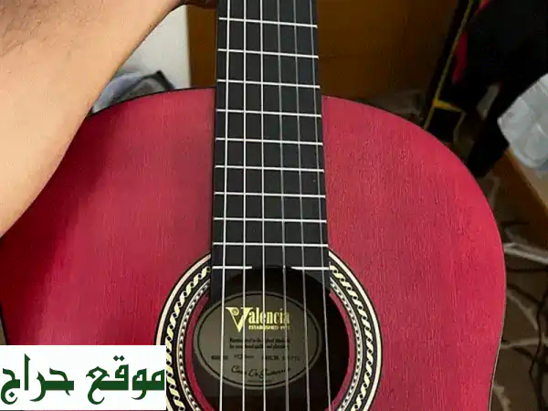جيتار أكوستيك للبيع بحالة ممتازة 🎸 | شبه جديد مع الكرتونة والكڤر | فرصة للمبتدئين والمحترفين! 3