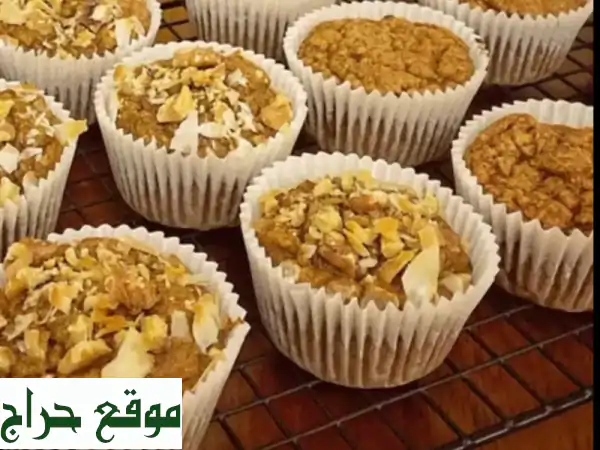 كب كيك الشوفان والتمر: متعة صحية لا تُقاوم لكل الأوقات! (مكسرات اختيارية)
