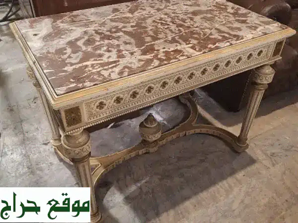 طاولة لويساز فرنسية أنتيك وجه رخام: فخامة تاريخية تزين منزلك! 2
