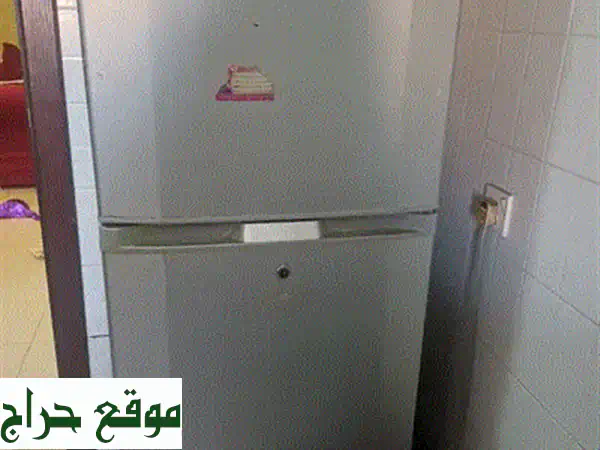 فرصة ذهبية: ثلاجة للبيع بحالة ممتازة وكفاءة عالية - جاهزة للاستخدام الفوري! 3