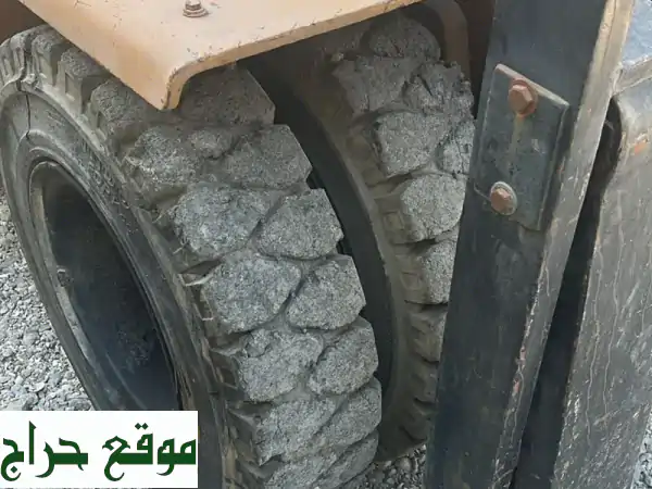 استثمر بذكاء: رافعة شوكية 7 طن للبيع في أم القيوين - صيانة دورية وحالة ممتازة! 4