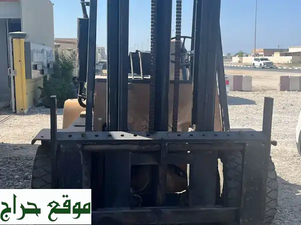 استثمر بذكاء: رافعة شوكية 7 طن للبيع في أم القيوين - صيانة دورية وحالة ممتازة! 2