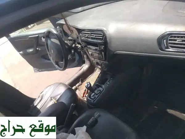 يوجد صيانة كهرباء للسيارات وشحن تكيف وفحص كمبيوتر جميع أنواع السيارات الحديثة 3