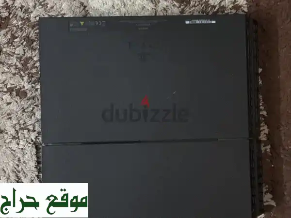 بلايستيشن 4 بحالة ممتازة جداً - يد تحكم أصلية | أختام المصنع سليمة 💯 3